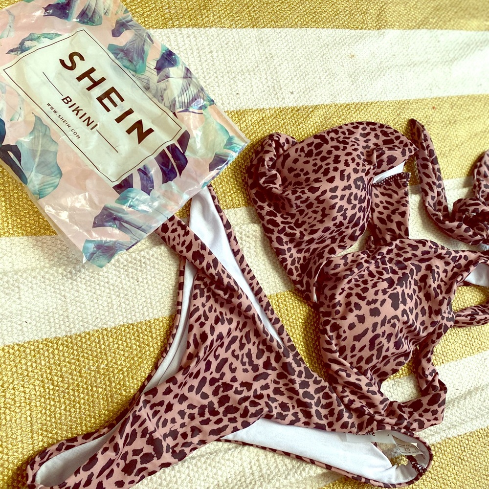 Shein bikini / size L